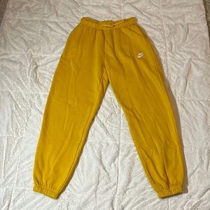 Nike joggers